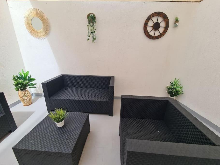 Beautiful Apartment With Patio Torrevieja Ngoại thất bức ảnh