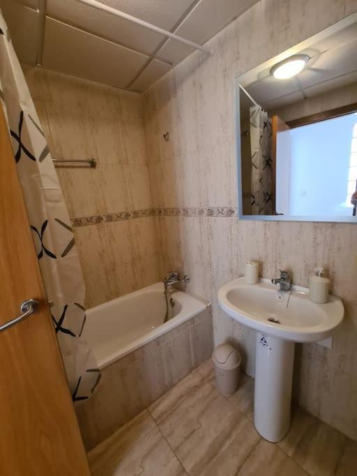 Beautiful Apartment With Patio Torrevieja Ngoại thất bức ảnh