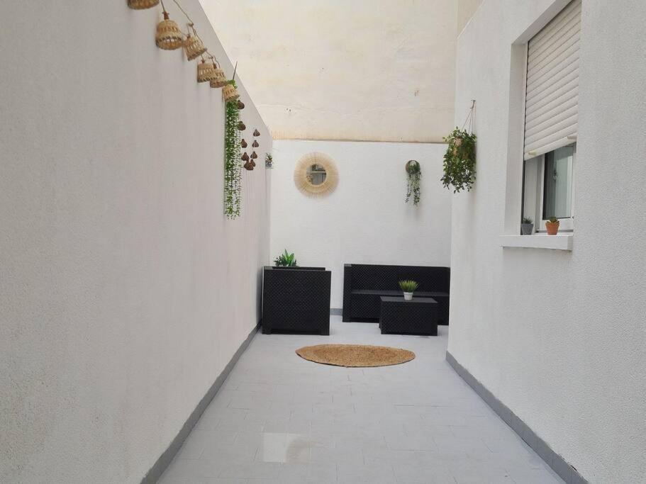 Beautiful Apartment With Patio Torrevieja Ngoại thất bức ảnh